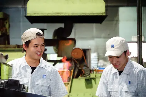 社員や社内の様子